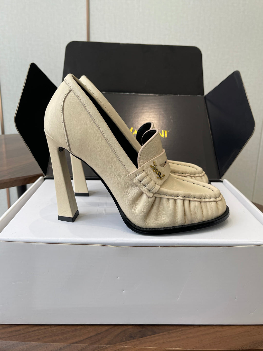 YSL 26S HEELED LOAFERS 100 MM IN SOFT OFF-WHITE CALFSKIN