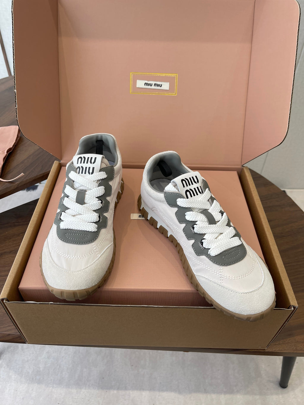 MIUMIU 26S SNEAKERS IN WHITE AND GRAY FABRIC AND SUEDE
