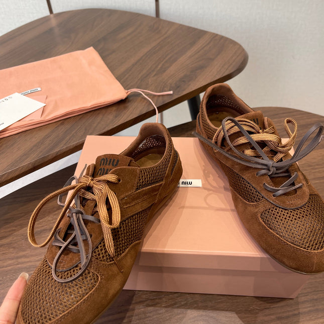 MIUMIU 26S SNEAKERS IN CARAMEL BROWN MESH AND SUEDE