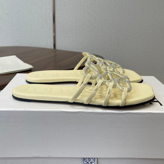 LOEWE 26S FLAT SANDALS IN LIGHT YELLOW CALFSKIN WITH CRYSTALS