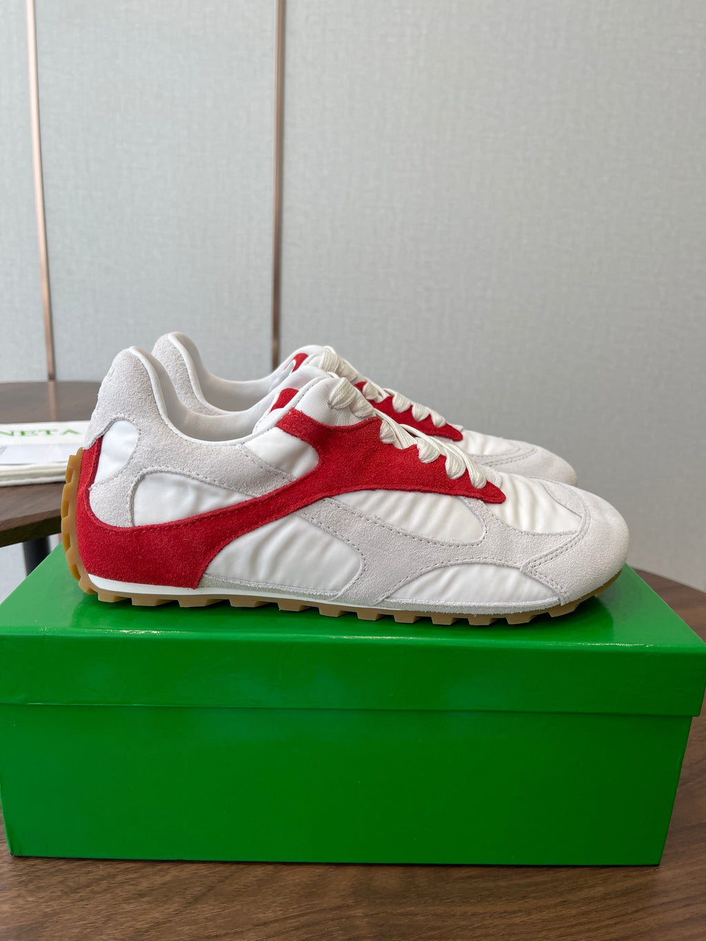 BOTTEGA VENETA 26S ORBIT FLASH SNEAKERS IN WHITE AND RED SUEDE