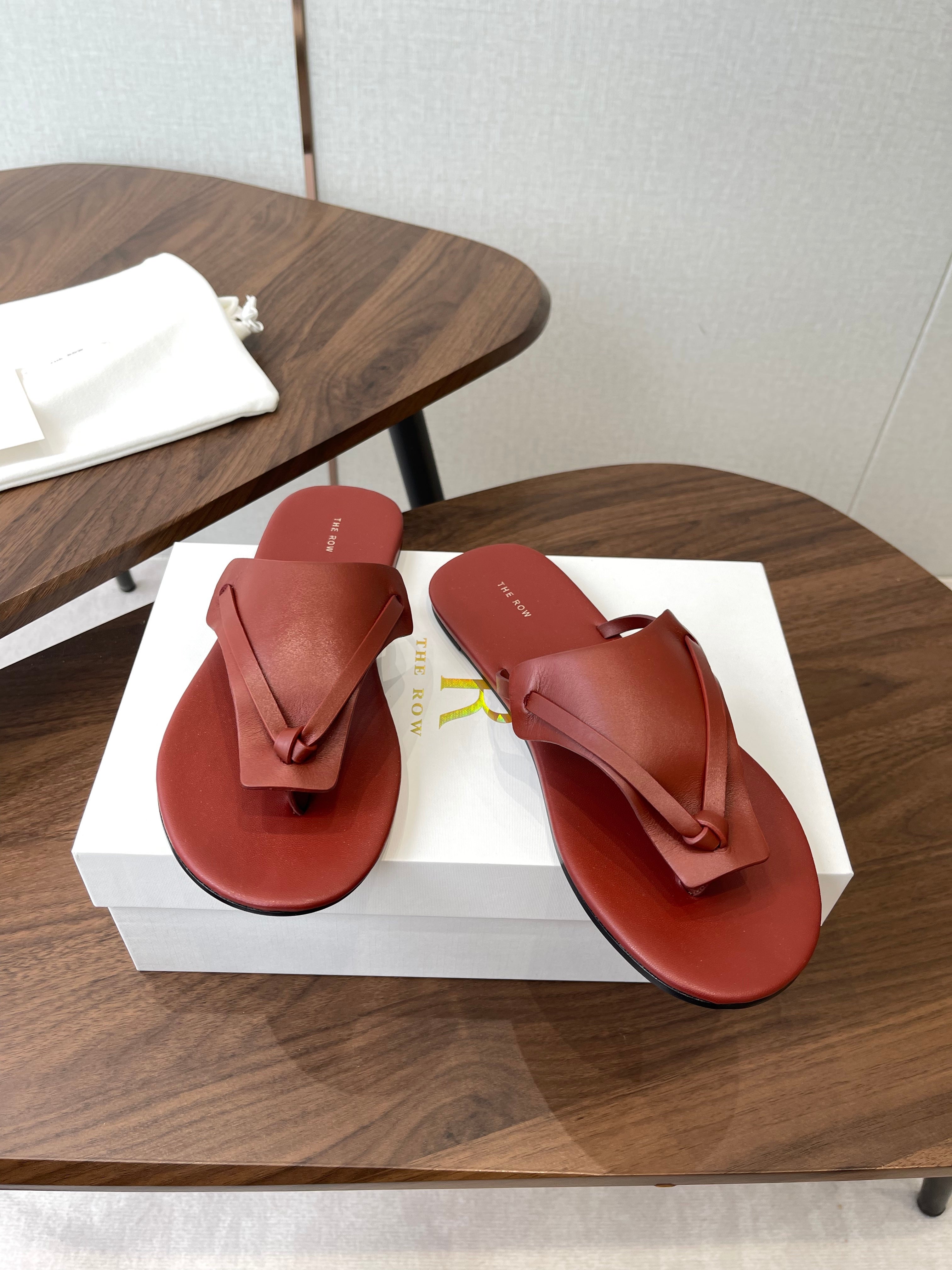 THE ROW 26S T STRAP THONG SANDALS IN RUST RED CALFSKIN
