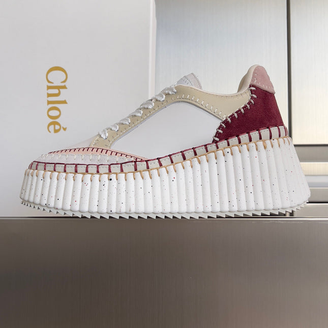 CHLOÉ 26S WEDGE SNEAKERS 70 MM IN WHITE CALFSKIN AND DARK RED SUEDE