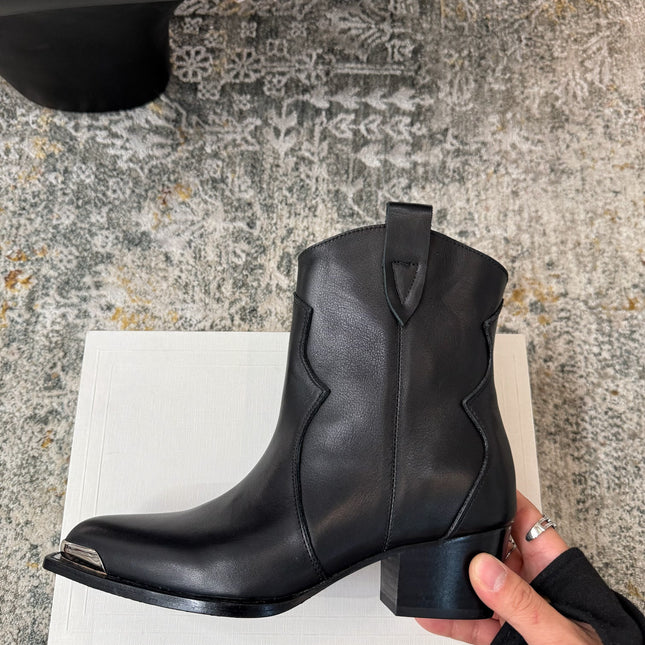 CELINE 26S ANKLE BOOTS 55 MM IN BLACK CALFSKIN