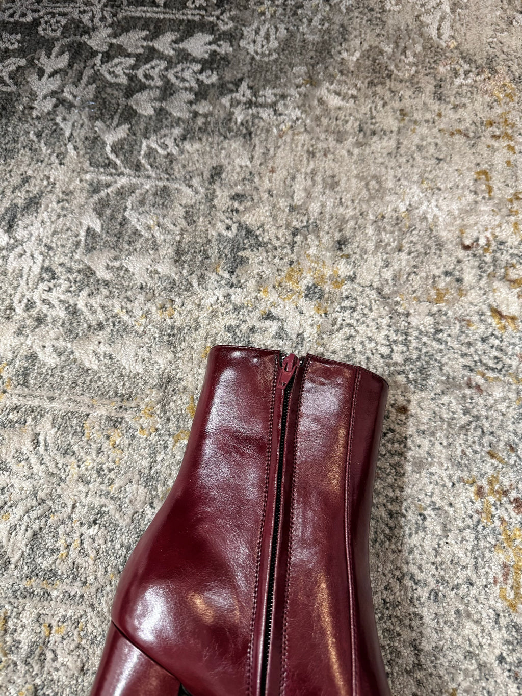 YSL 26S ANKLE BOOTS 70 MM IN DARK RED SHINY CALFSKIN