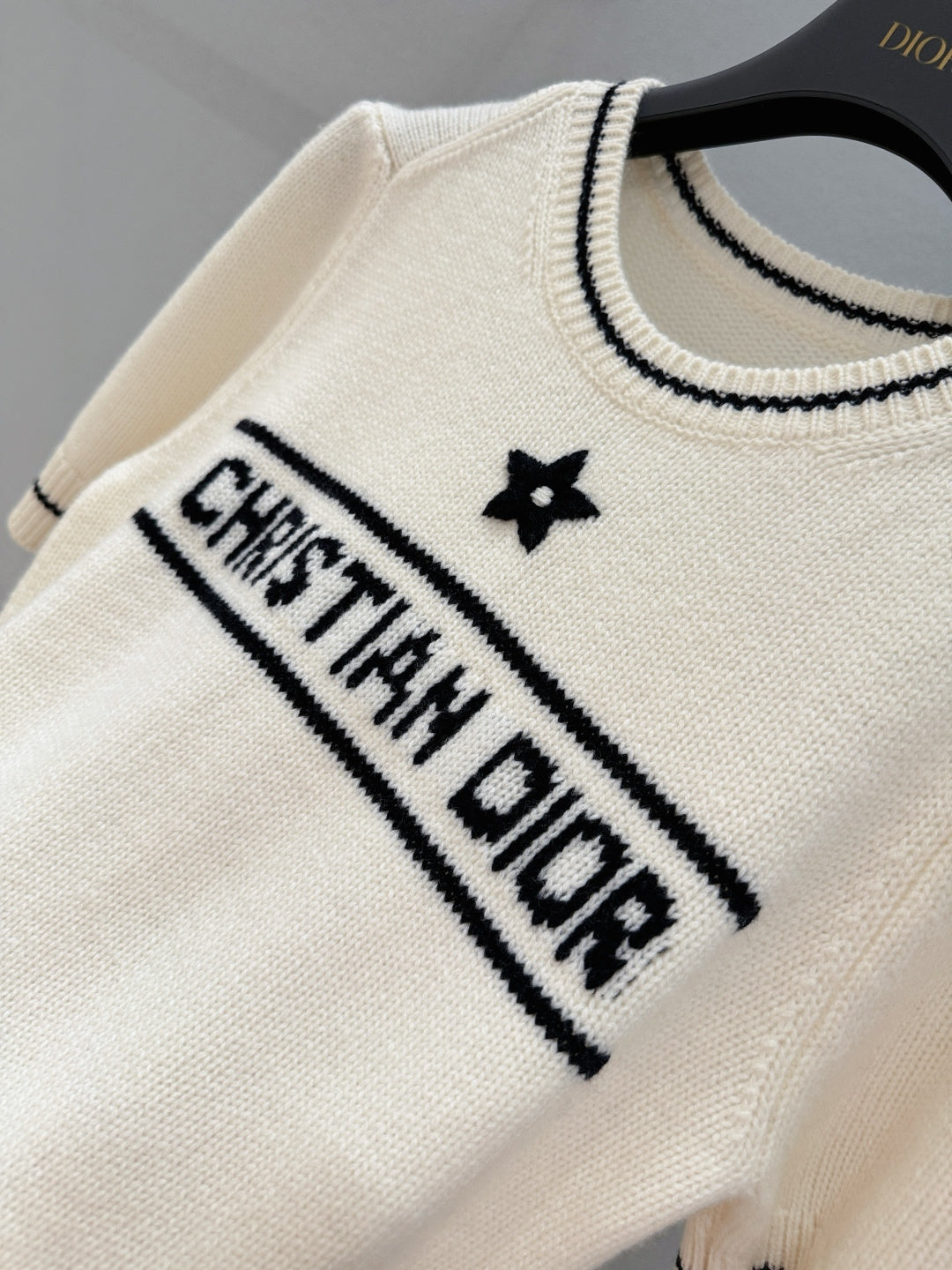 DIOR 26S SHORT-SLEEVE SWEATER 1135