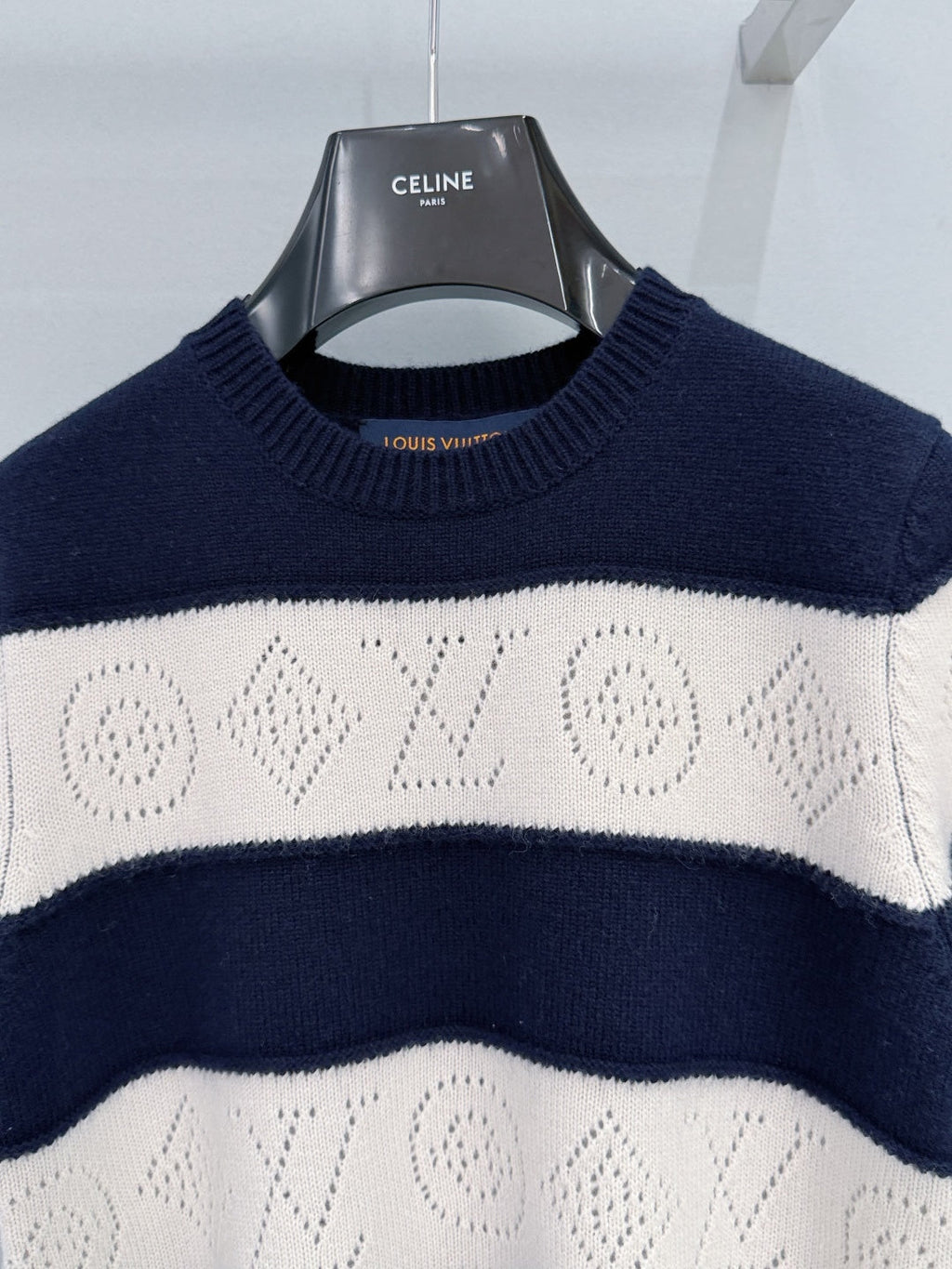 LV 26S SHORT-SLEEVED SWEATER STYLE 246