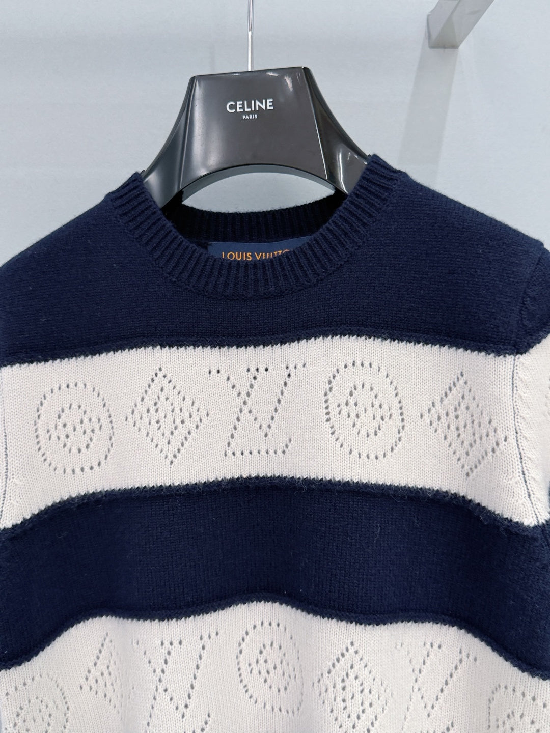 LV 26S SHORT-SLEEVED SWEATER STYLE 246