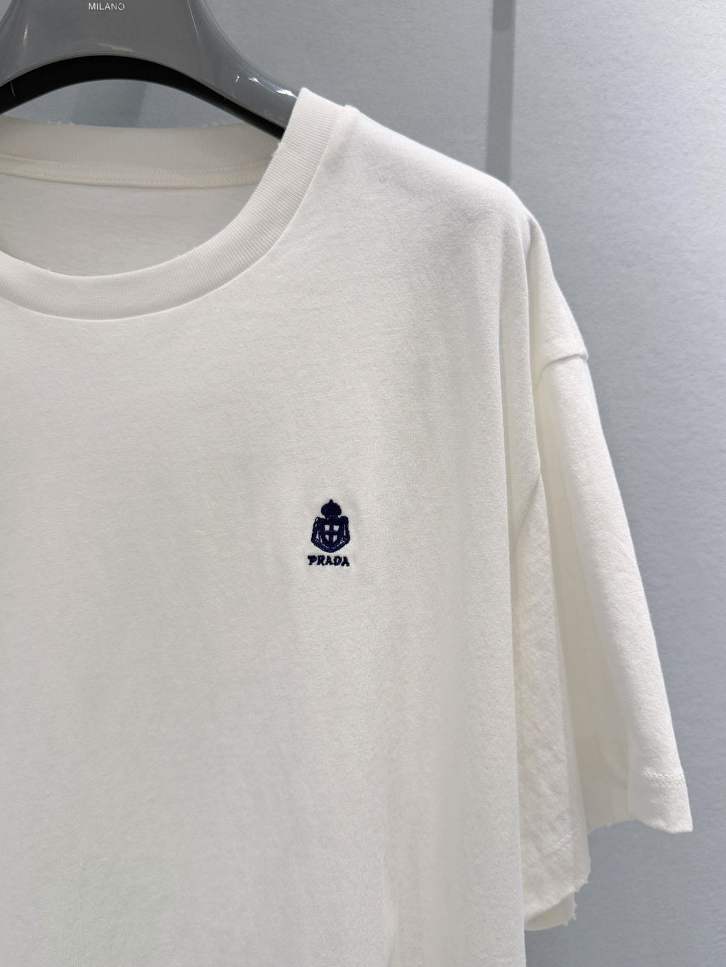 PRADA 26S T-SHIRT STYLE 899