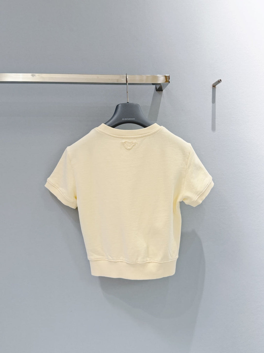PRADA 26S T-SHIRT STYLE 861
