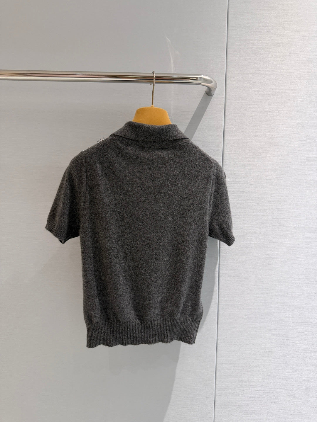 MIUMIU 26S SHORT-SLEEVED KNIT POLO SHIRT STYLE 1061