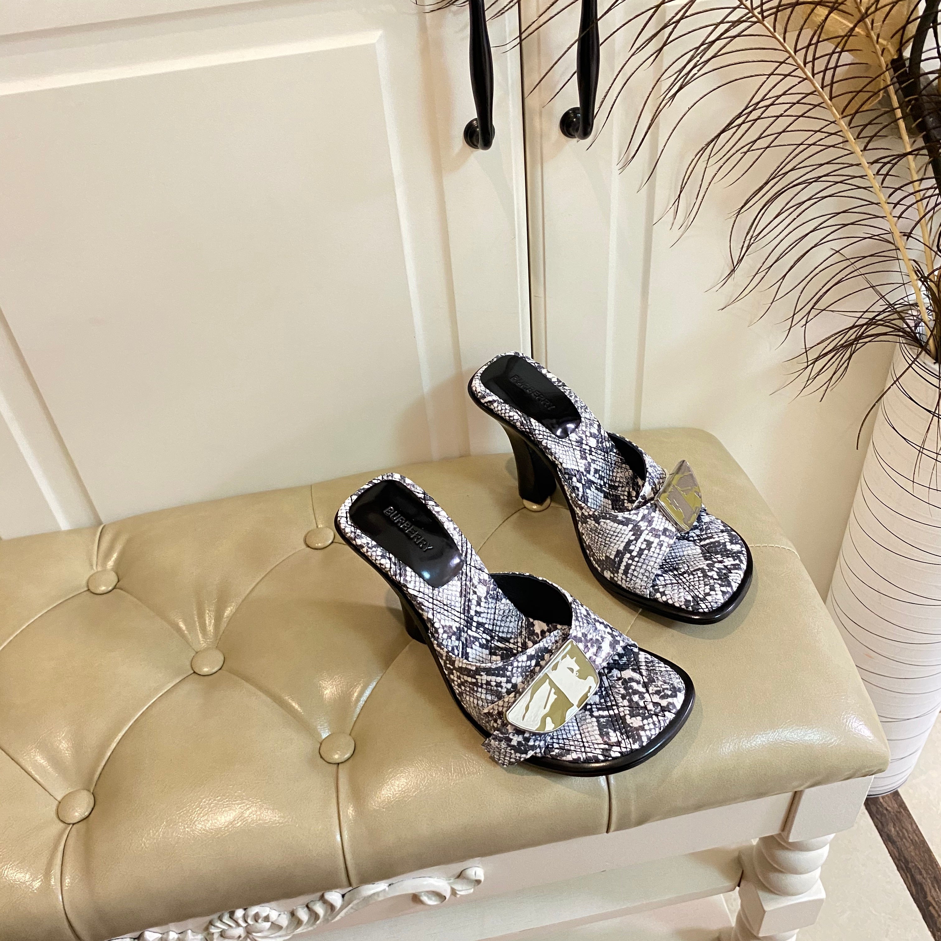 BURBERRY 26S HEELED SANDALS 100 MM IN SNAKESKIN PRINT CALFSKIN