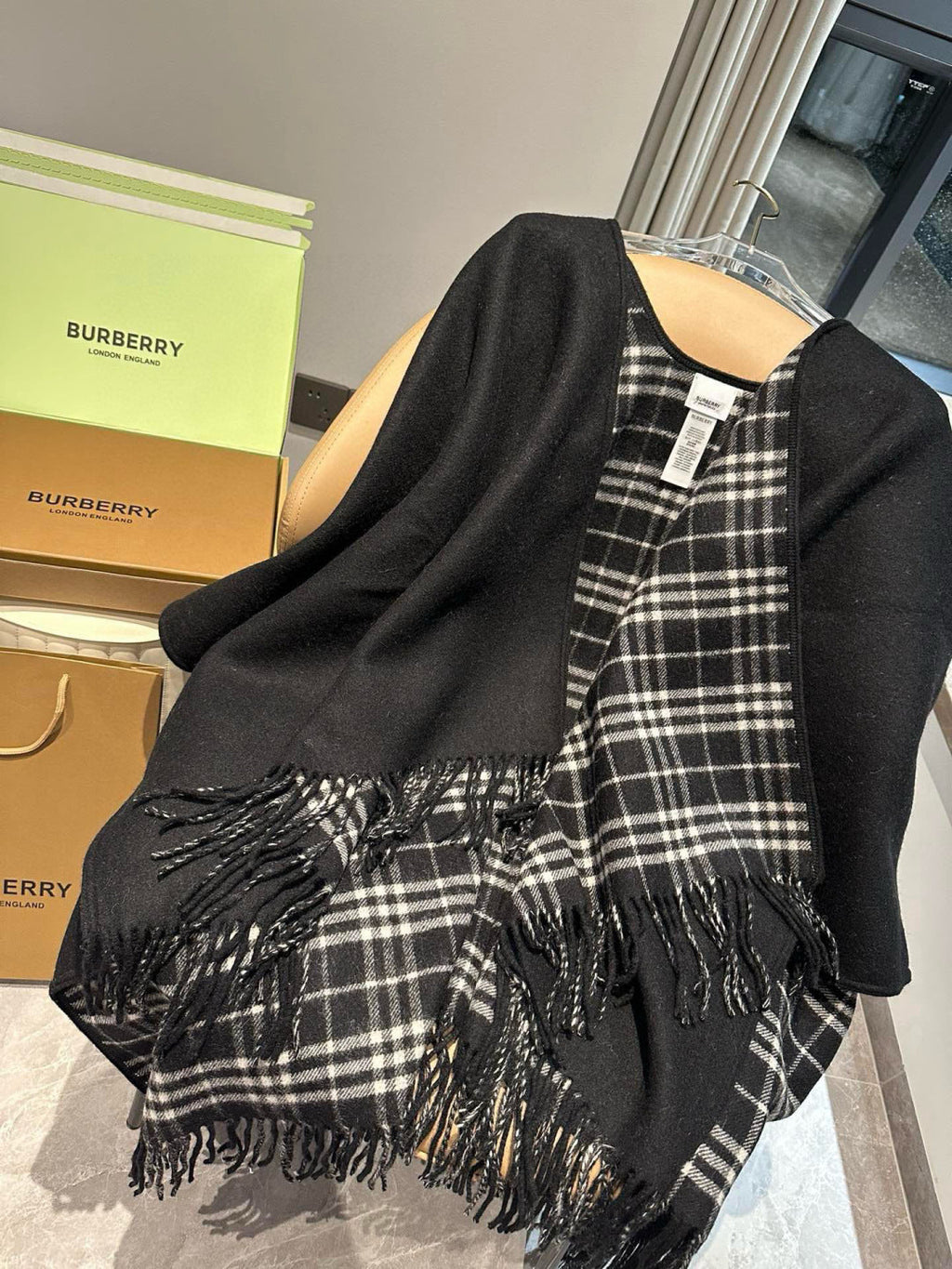 BURBERRY 25S SCARF 150 CM IN CASHMERE 938108