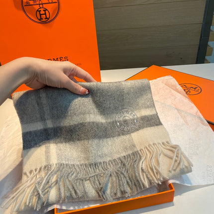 HERMES 25S SCARF 180 IN CASHMERE 989918