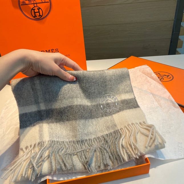 HERMES 25S SCARF 180 IN CASHMERE 989918