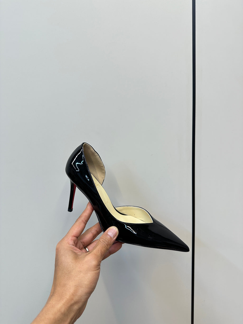 IRIZA PUMPS 85MM IN BLACK PATENT CALFSKIN