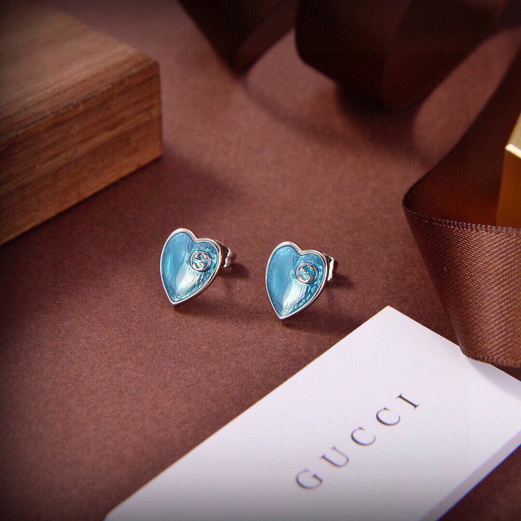 GUCCI 26S GG HEART ENAMEL STUD EARRINGS IN SILVER TONE METAL 624258