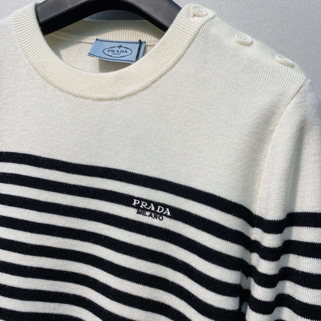 PRADA 26S CREW NECK KNIT SWEATER 640