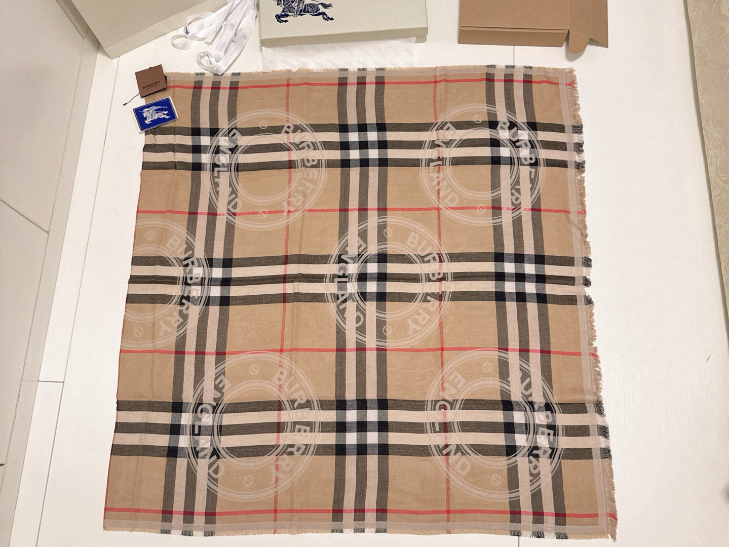BURBERRY 25S SCARF 140 CM IN CASHMERE 935767