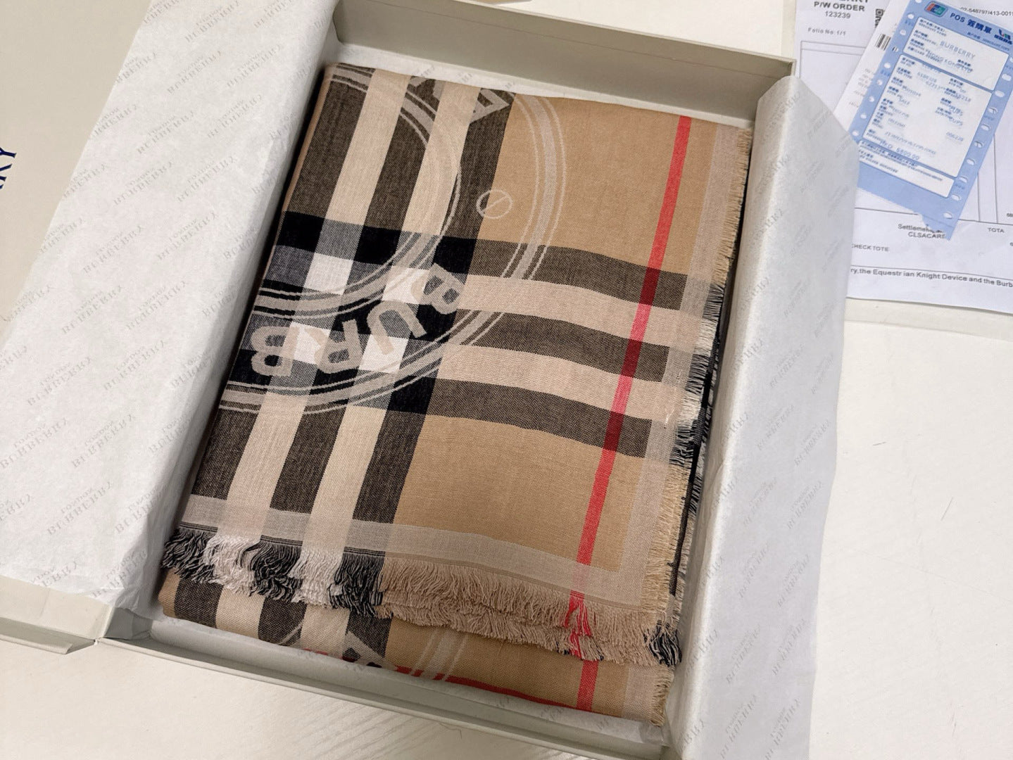 BURBERRY 25S SCARF 140 CM IN CASHMERE 935767