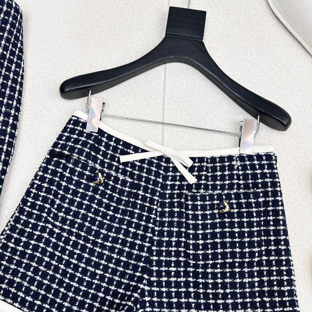 VALENTINO 26S WOOL SHORTS STYLE 17