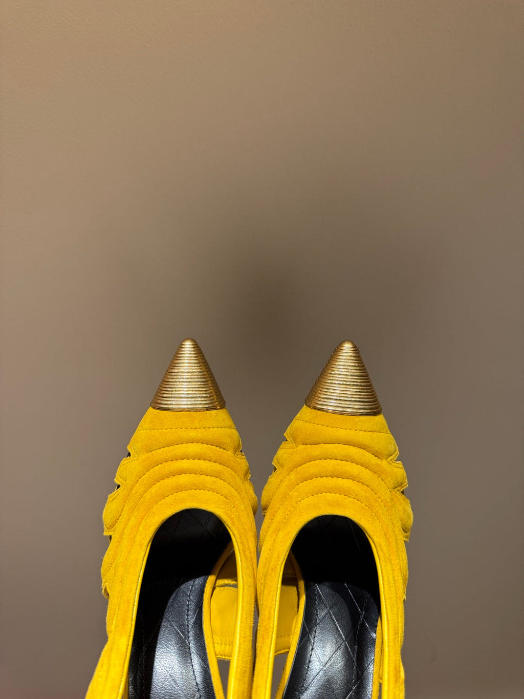 BALMAIN 26S SLINGBACK HEELS 100 MM IN SUNFLOWER YELLOW SUEDE