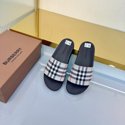 BURBERRY 26S SLIDES SANDAL IN GREY BLACK CALFSKIN