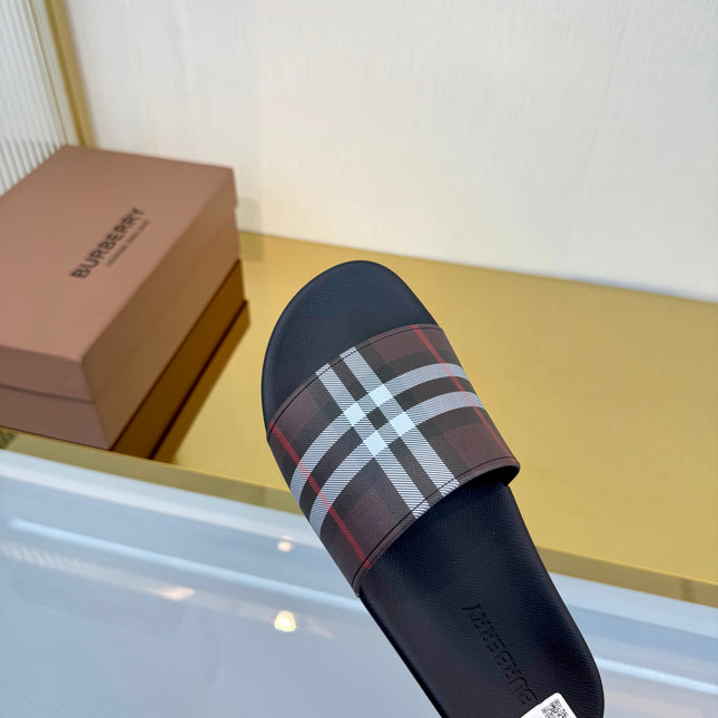 BURBERRY 26S SLIDES SANDAL IN DARK BROWN AND BLACK CALFSKIN