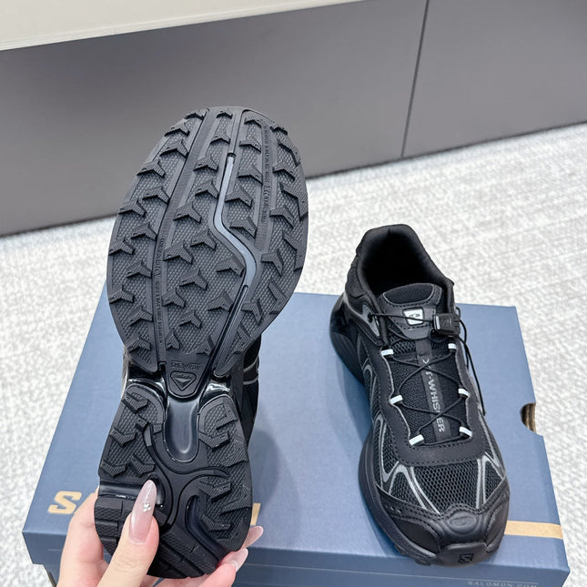 ALO 25S SALOMON XT WHISPER 40 MM IN BLACK MESH FABRIC