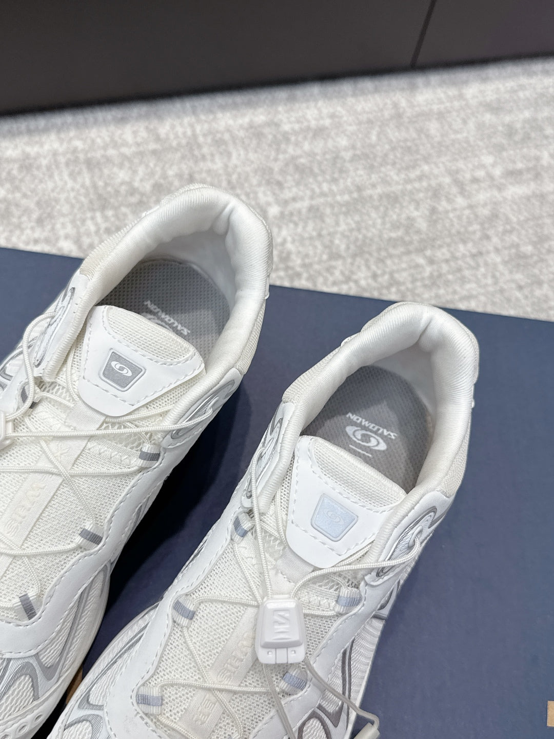 ALO 25S SALOMON XT WHISPER 40 MM IN WHITE MESH FABRIC
