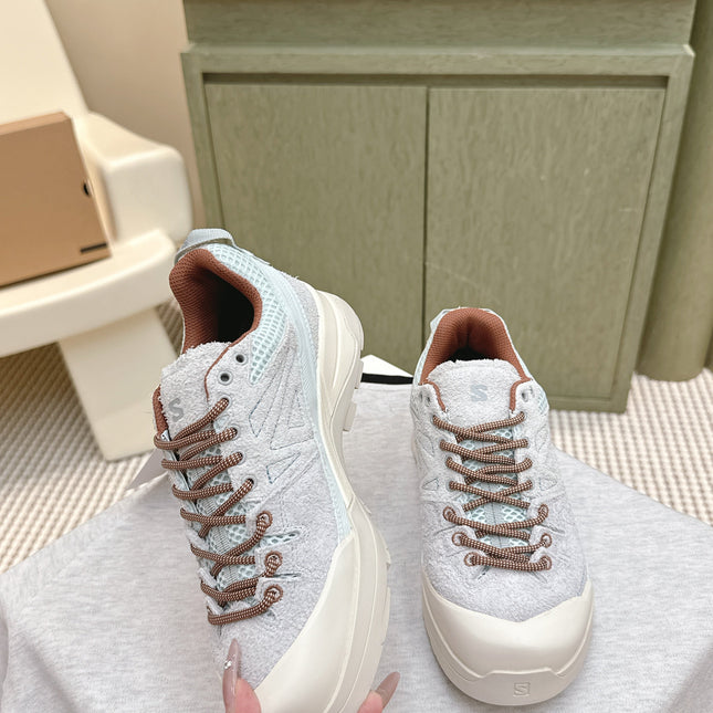 ALO 25S SALOMON X-ALP LTR SNEAKER IN SKY BLUE AND LIGHT GREY SUEDE