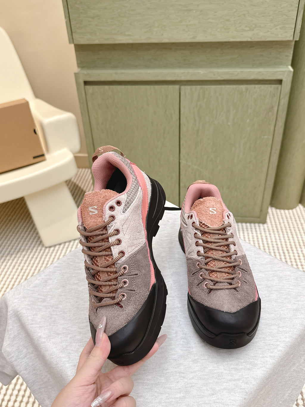 ALO 25S SALOMON X-ALP LTR SNEAKER IN MAUVE PINK SUEDE