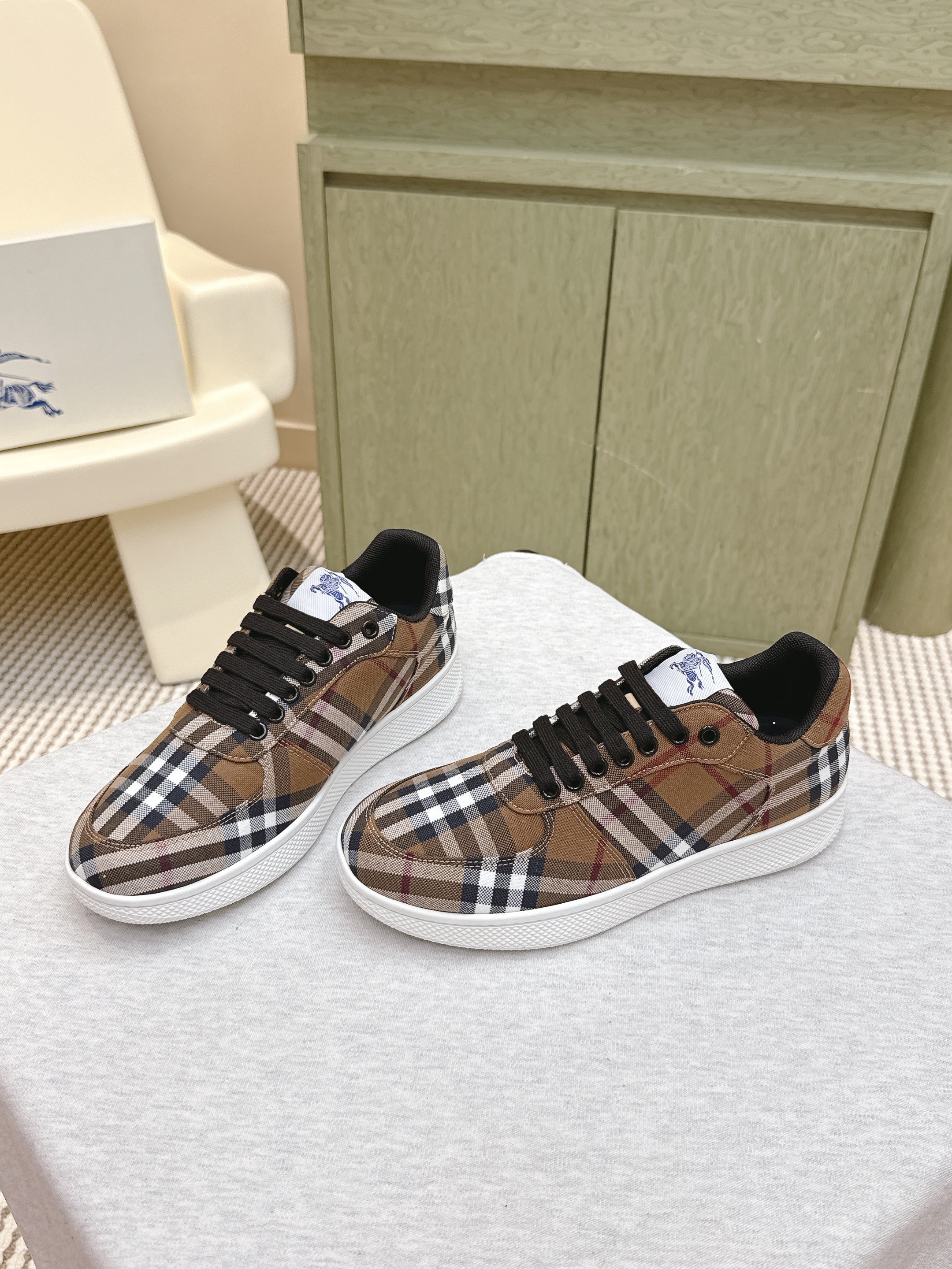 BURBERRY 26S PLAID TERRACE SNEAKERS IN BROWN CANVAS