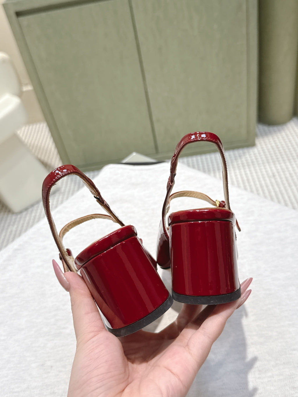 GG HORSEBIT SLINGBACK IN BURGUNDY RED SHINY CALFSKIN