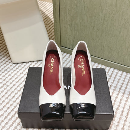 CHANEL 25S SQUARE-TOE HIGH HEELS 90MM IN WHITE AND BLACK CALFSKIN