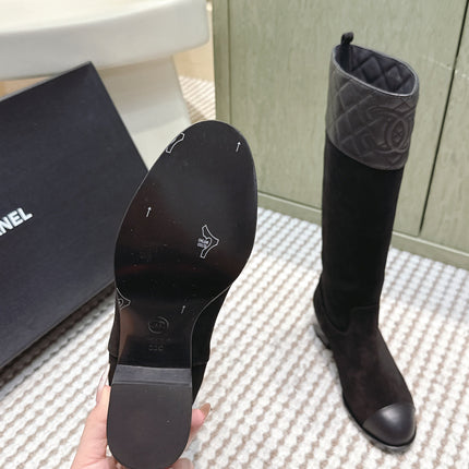 CHANEL 25S HIGH-CALF COWBOY BOOTS IN BLACK SUEDE AND CALFSKIN DIAMOND-QUILTED