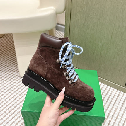 BOTTEGA VENETA 26S LUG ANKLE BOOTS IN DARK BROWN SUEDE