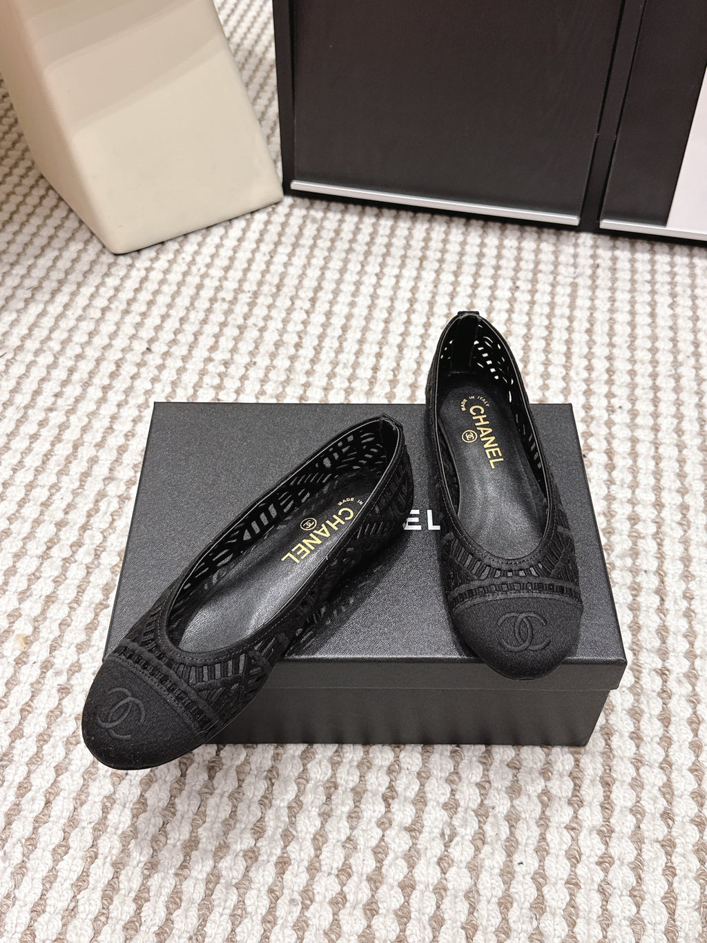 CHANEL 26S BALLET FLATS IN BLACK MESH AND FABRIC