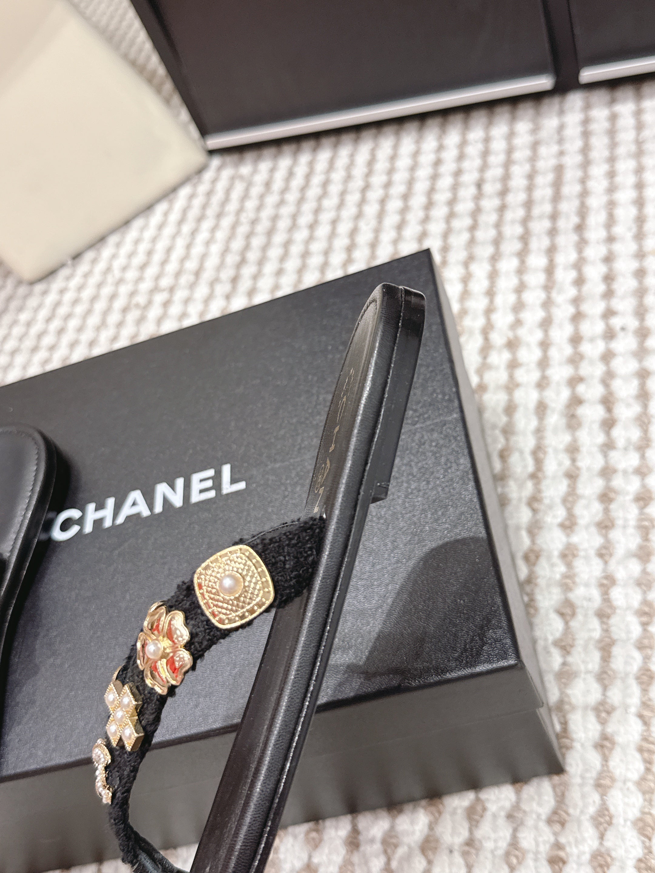 CHANEL 26S FLIP-FLOPS IN BLACK CALFSKIN
