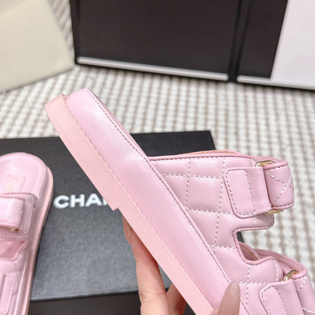 CHANEL 26S SANDALS IN LIGHT PINK CALFSKIN