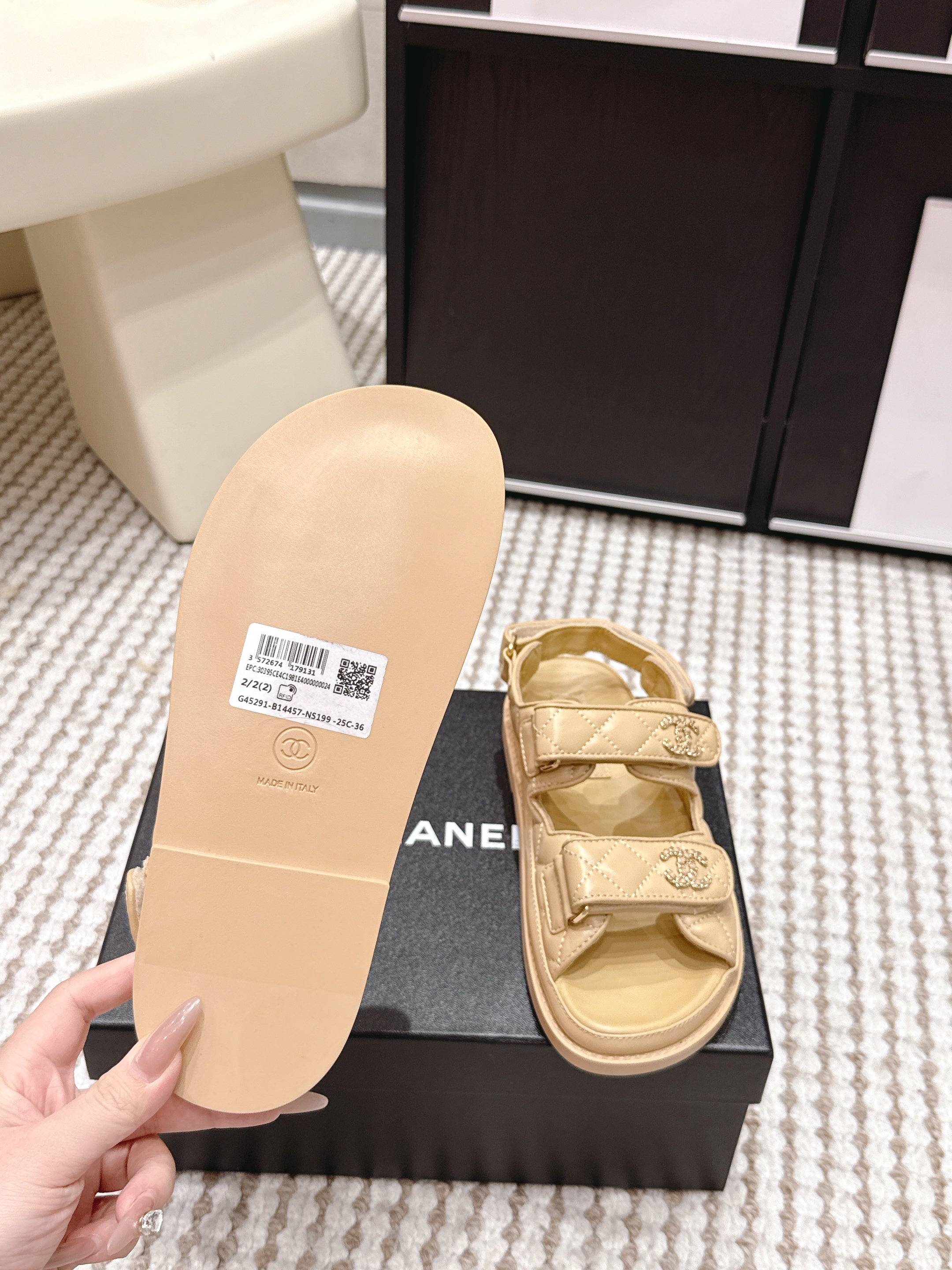 CHANEL 26S QUILTED DAD SANDALS IN LIGHT SAND BEIGE CALFSKIN