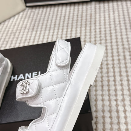 CHANEL 26S QUILTED DAD SANDALS IN WHITE CALFSKIN