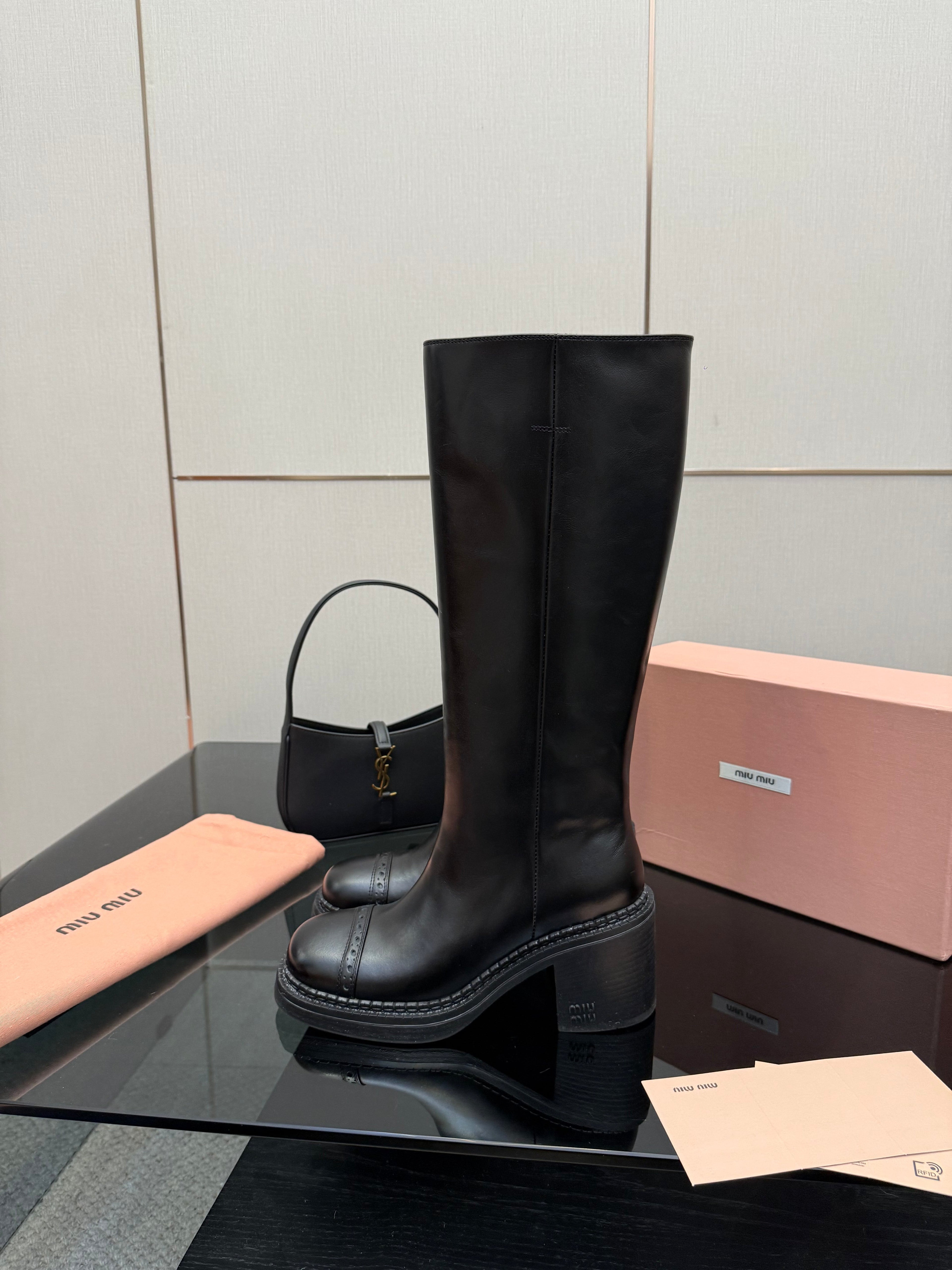 MIUMIU 25S KNEE-HIGH BOOTS IN BLACK CALFSKIN