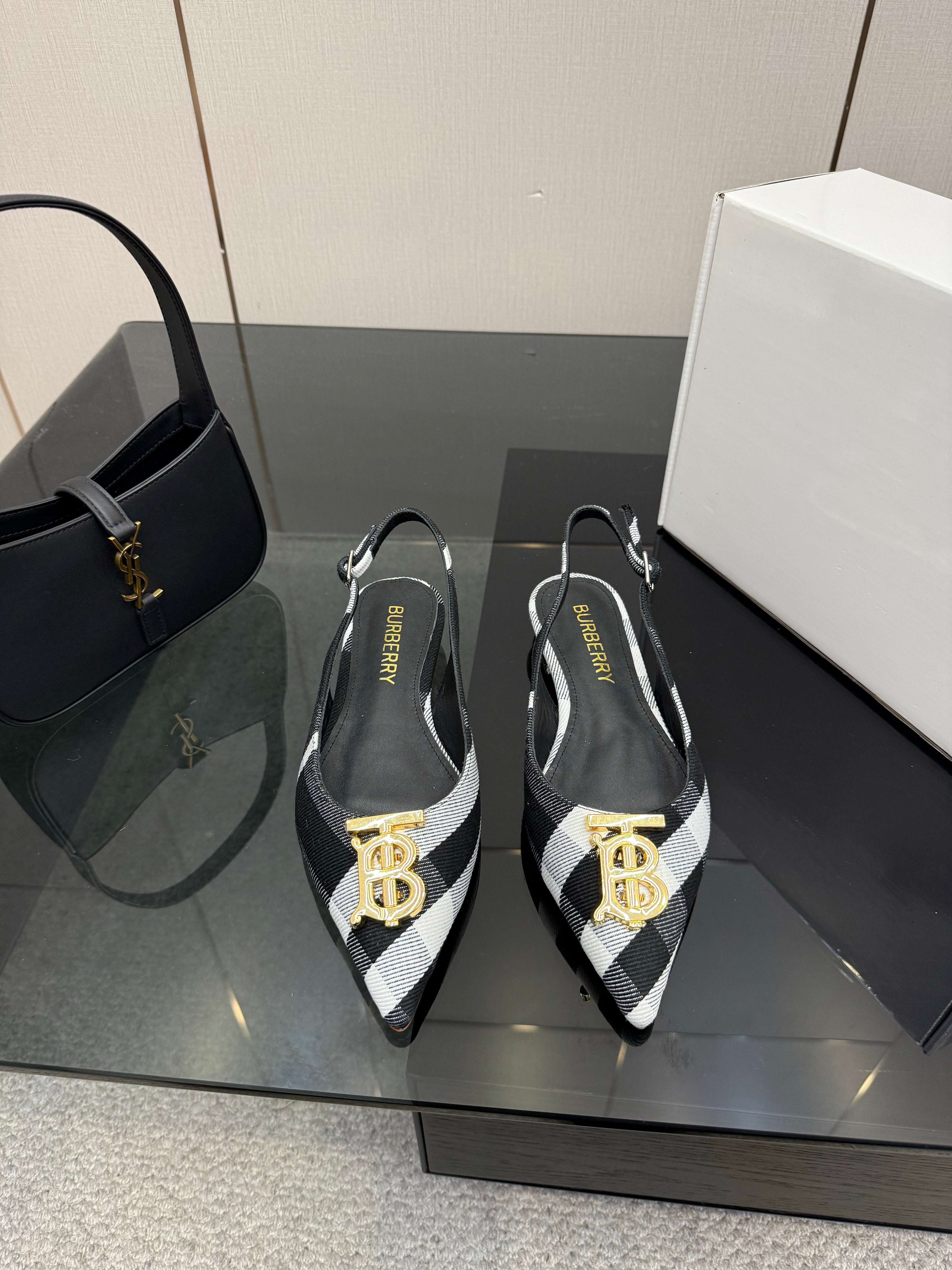 BURBERRY 26S SLINGBACK IN STRIPED COLOR COORDINATION FABRIC STYLE 8