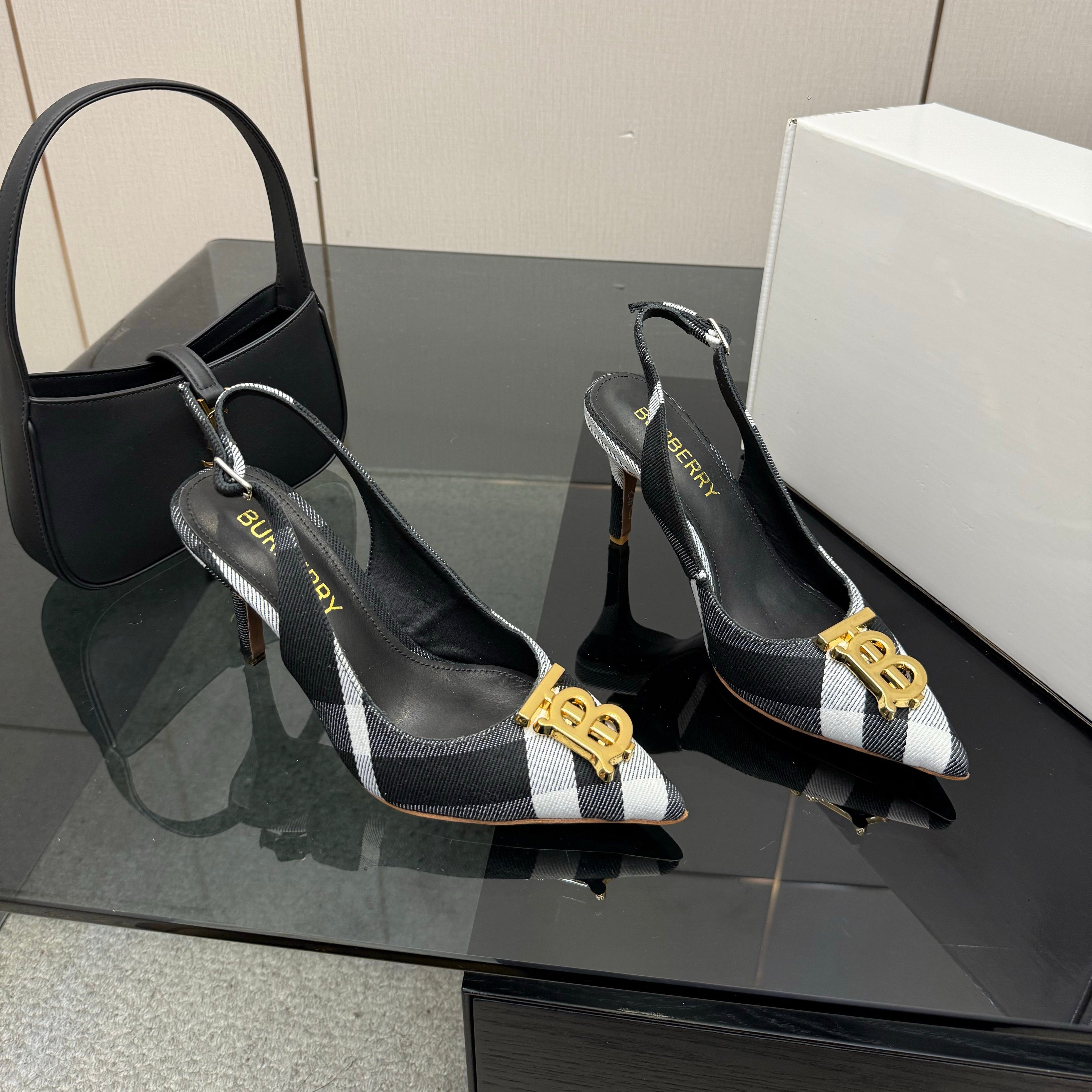 BURBERRY 26S SLINGBACK HEELS 85 MM IN STRIPED COLOR COORDINATION FABRIC WITH GOLD HARDWARE STYLE 6