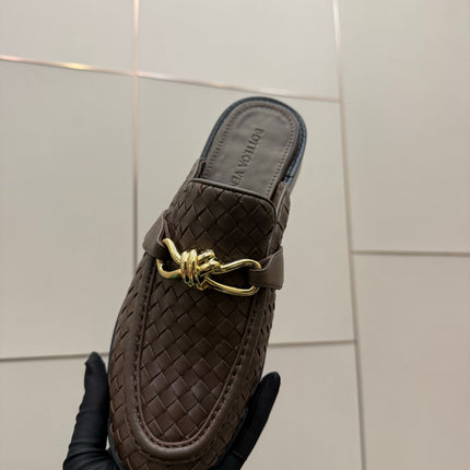 BOTTEGA VENETA 26S BACKLESS LOAFERS IN BROWN TECHNICAL WOVEN CALFSKIN