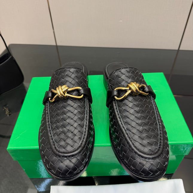 BOTTEGA VENETA 26S BACKLESS LOAFERS IN BLACK TECHNICAL WOVEN CALFSKIN
