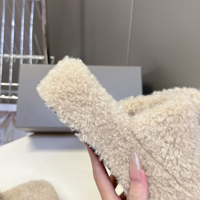 BALENCIAGA 25S SLIPPERS IN BEIGE FAUX SHEARLING