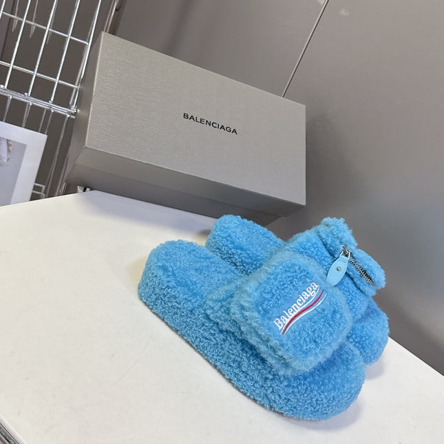 BALENCIAGA 25S SLIPPERS IN BLUE FAUX SHEARLING