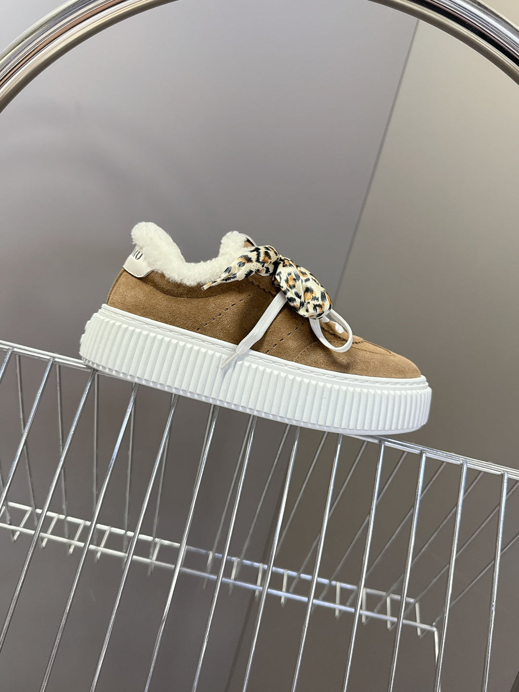 MIUMIU 25S SNEAKERS 45MM IN EARTH BROWN SUEDE WITH LEOPARD-PRINT LACES SHEARLING